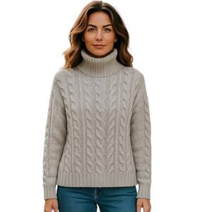 Women's Cozy Gray Cable Knit Sweater‎ Size L